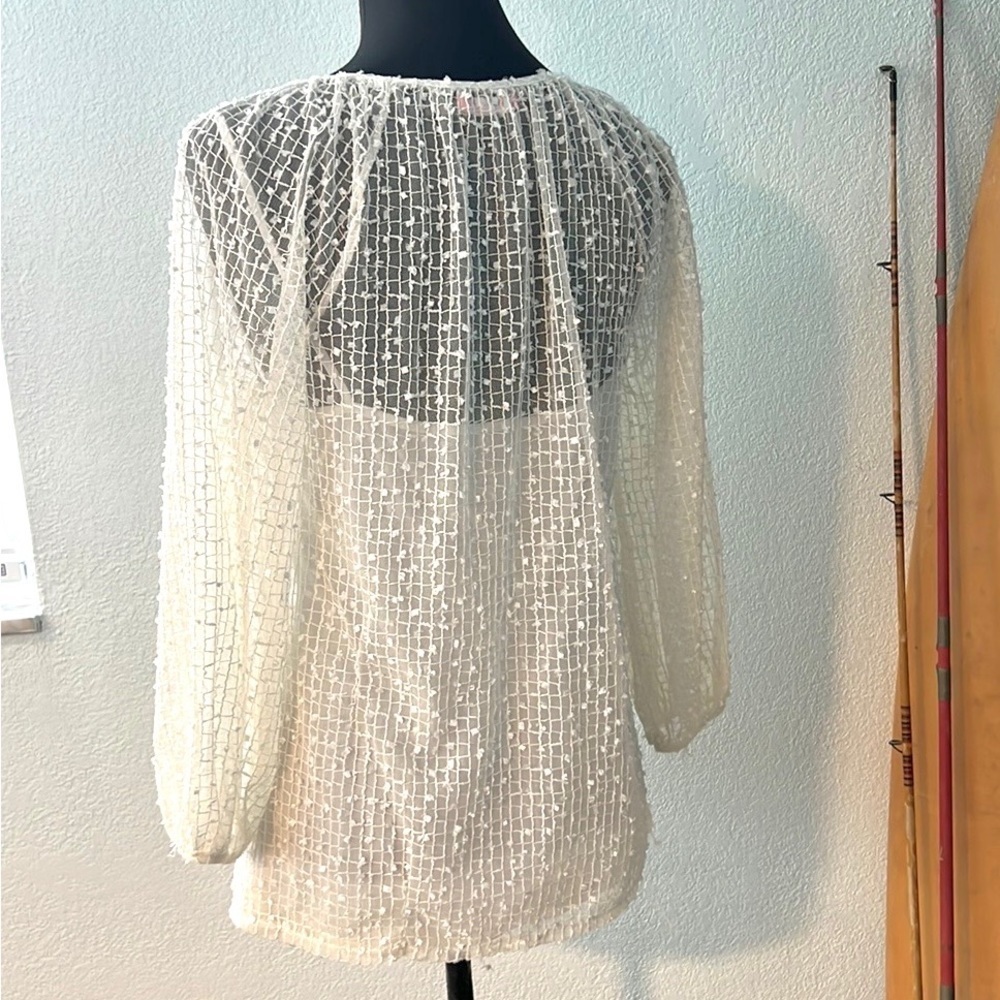 Isaac Mizrahi, Lightest Cream Sequined Blouse, Tank-Lined, Excellent Condition - Picture 5 of 11